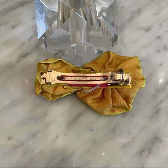 2/$12 * Cara NY Floral Ribbon Hair Clip - Picture 4 of 6